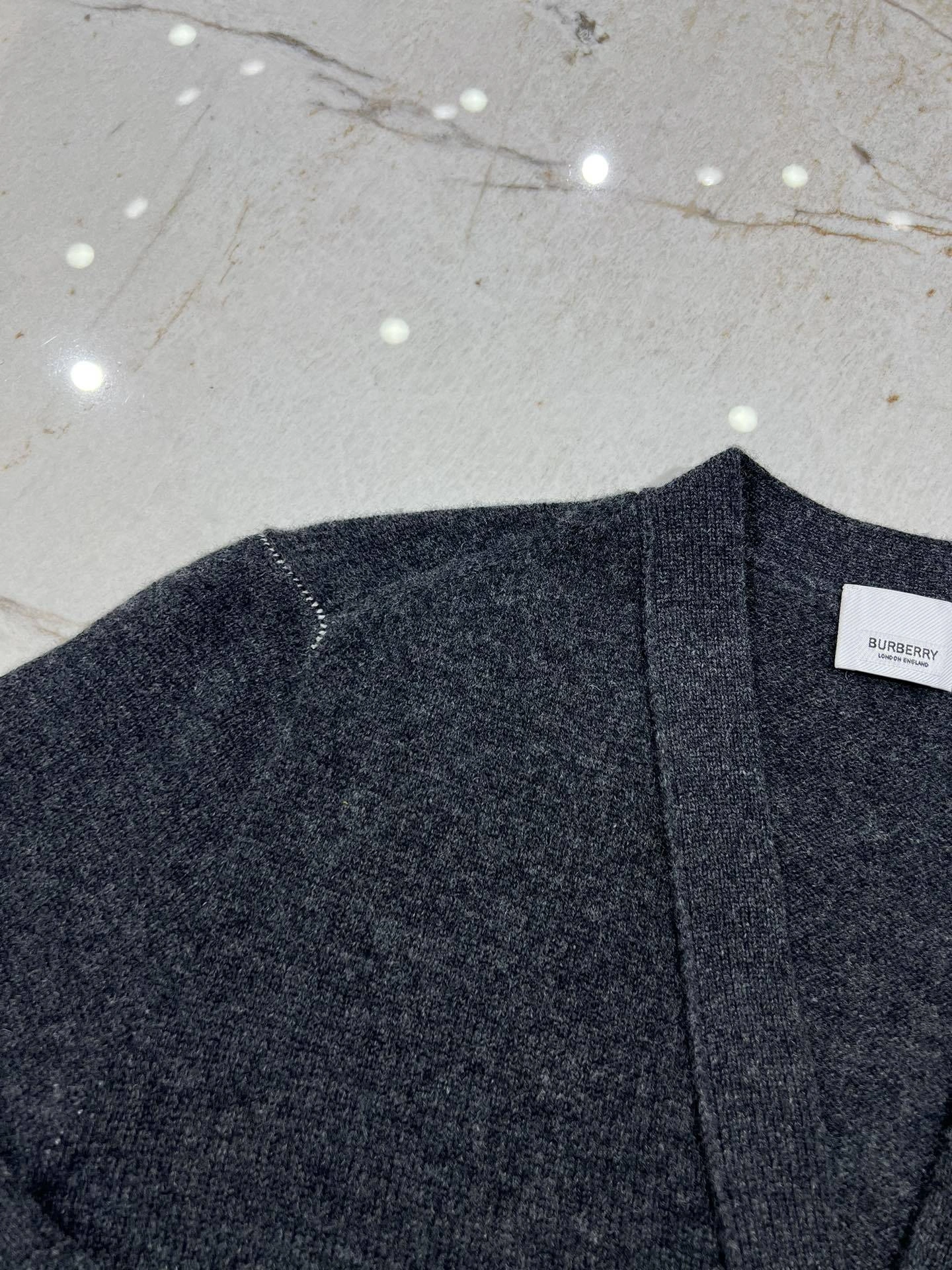 wg.luxury- 2ur25rry cashmere wool item:D-F140J5040